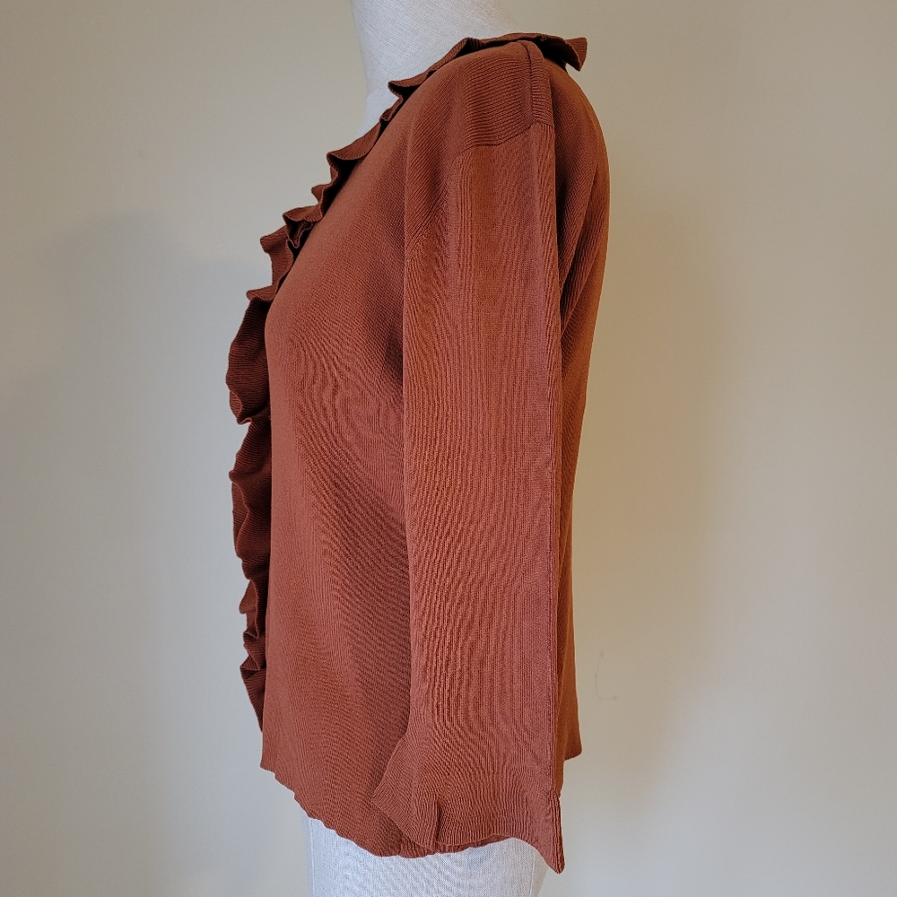 Ruffled top - Picture 2 of 5